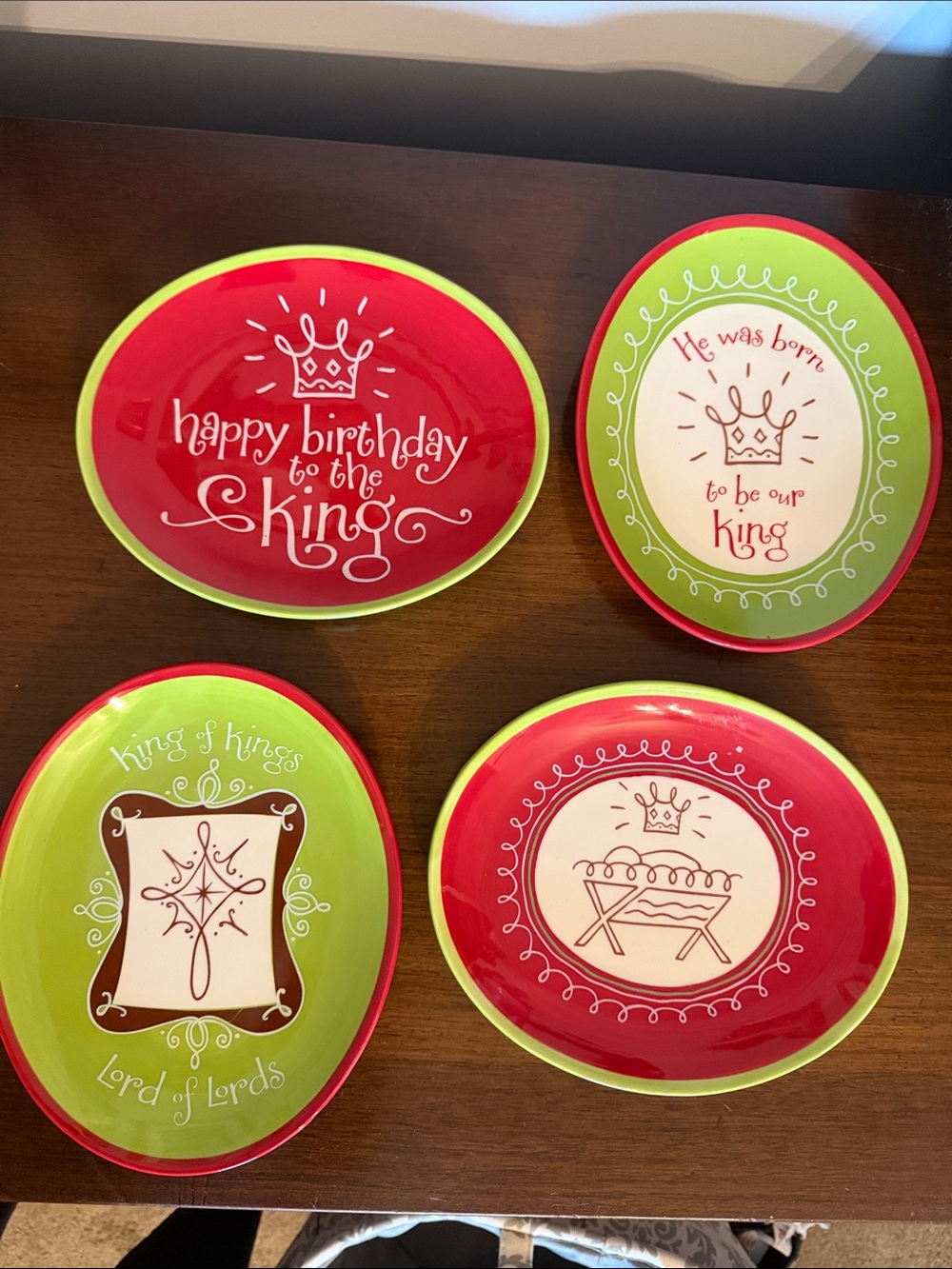 Holiday King Birthday Dessert Plates - Red & Lime